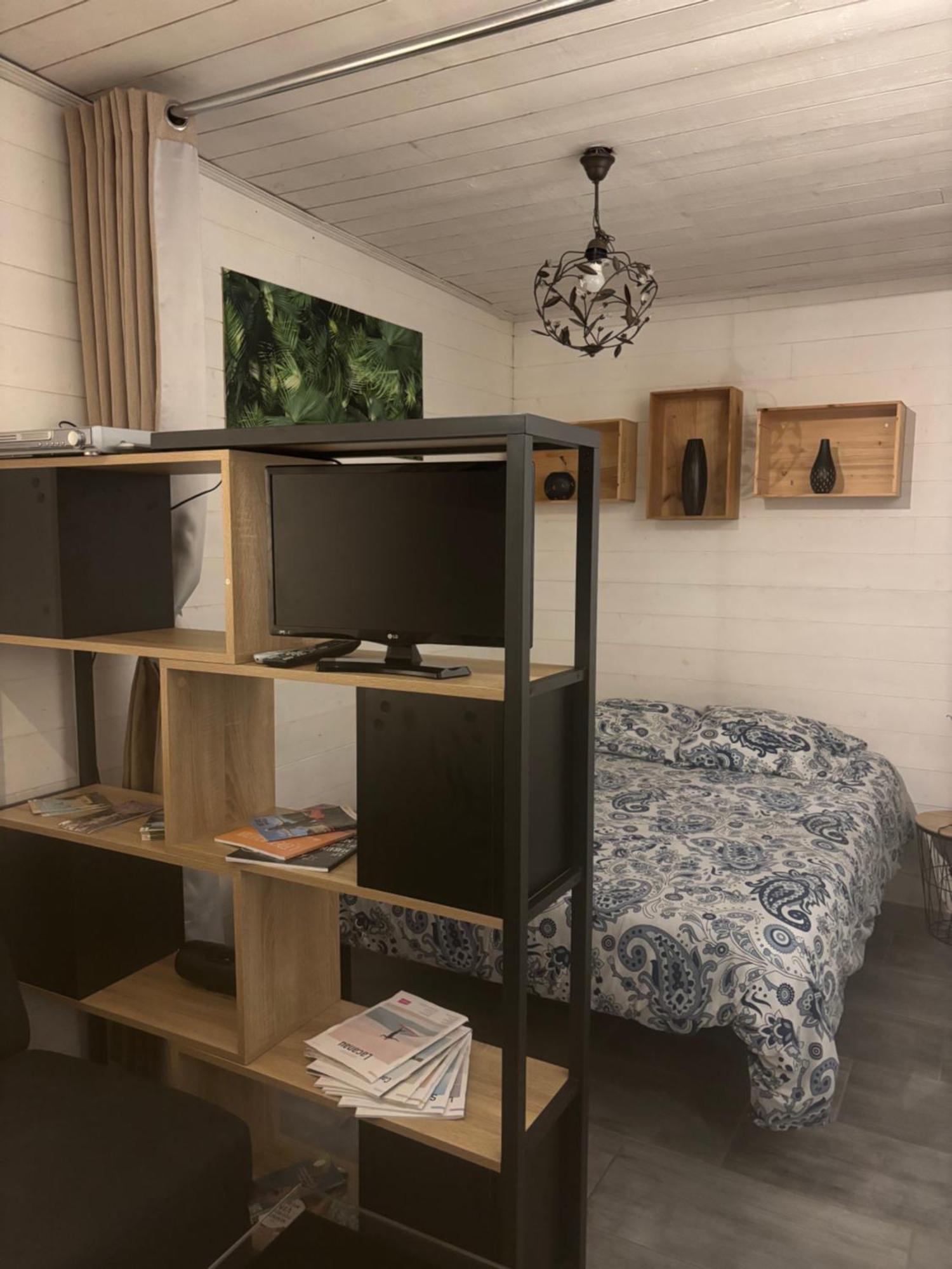 Le Chalet Au Bord Des Pistes Cyclables Sainte-Helene  Ngoại thất bức ảnh